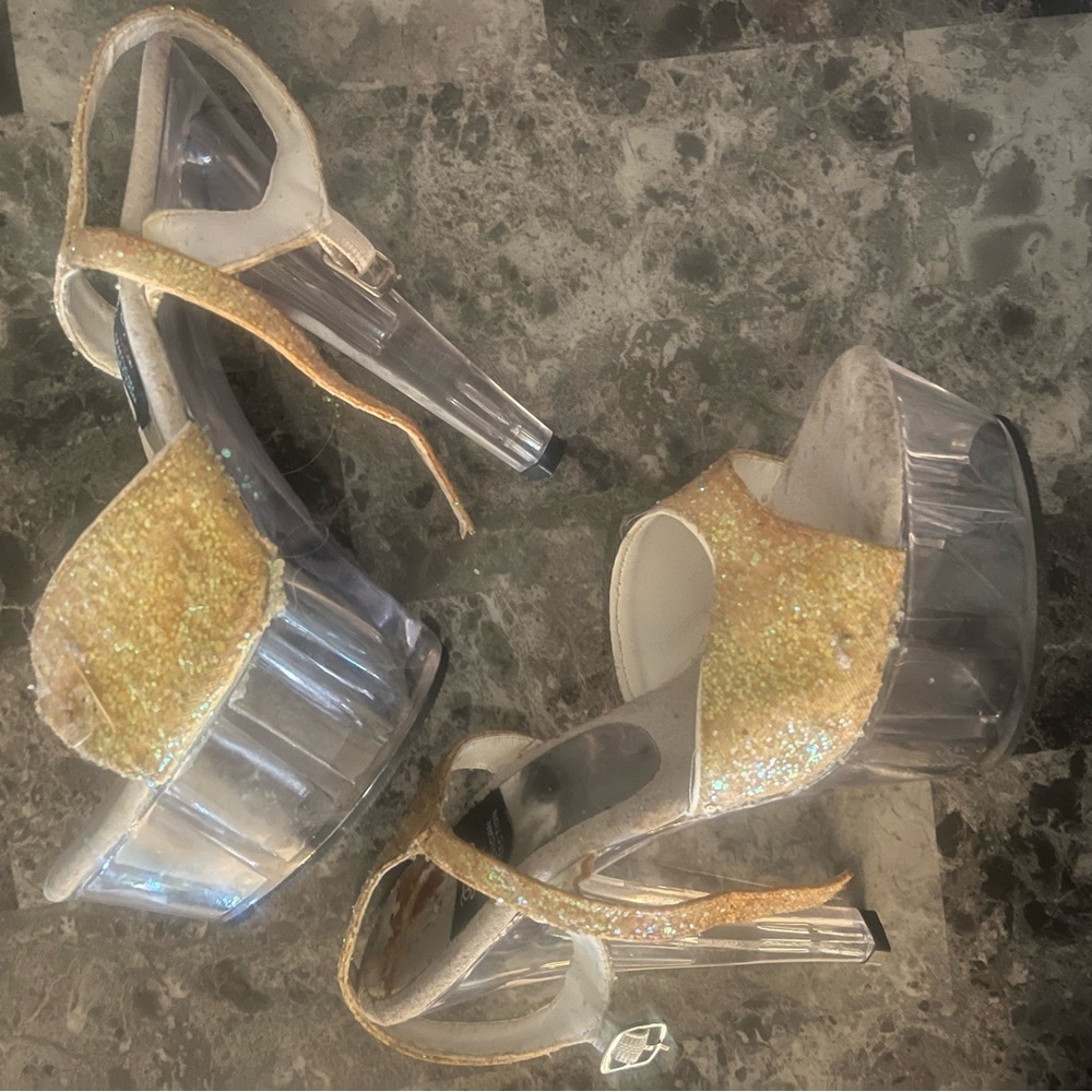 Heels size 7